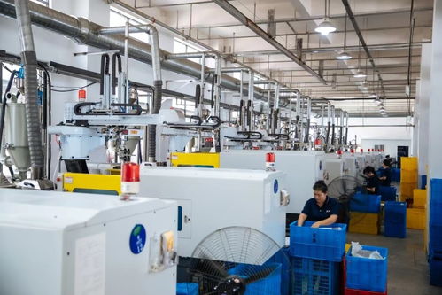 跨境電商全托管模式 商品批發貿易企業的出?！皽p負”新引擎